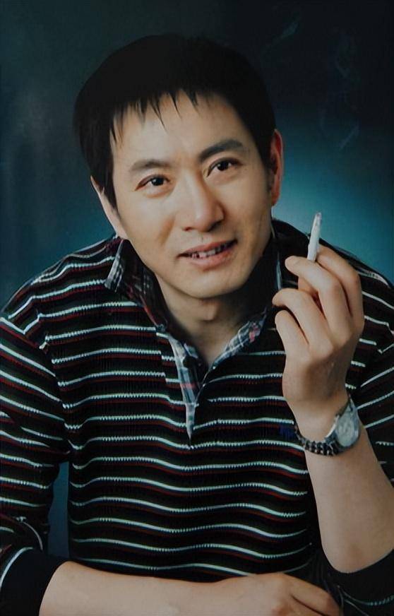 “坏人专业户”姚刚:一生无妻无子<strong></p>
<p>炒币虚拟盘</strong>,如今53岁在千万豪宅一个人住