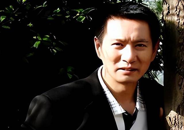 “坏人专业户”姚刚:一生无妻无子<strong></p>
<p>炒币虚拟盘</strong>,如今53岁在千万豪宅一个人住