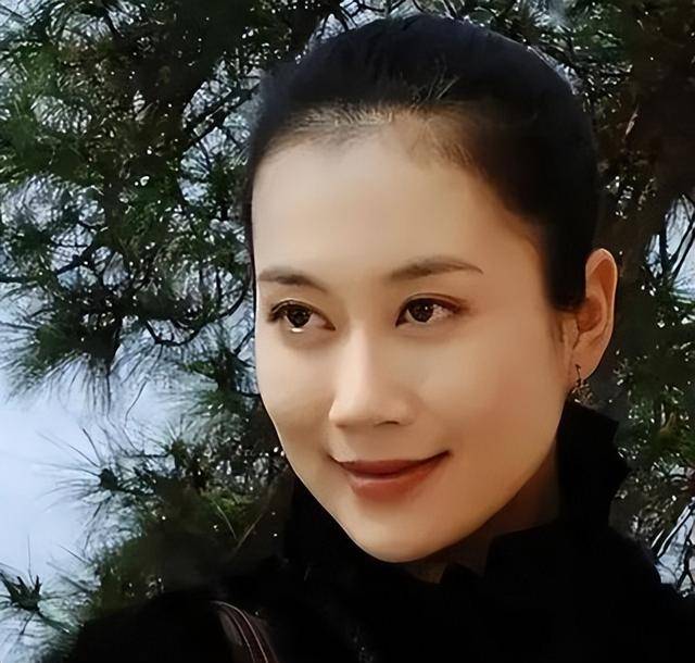 “坏人专业户”姚刚:一生无妻无子<strong></p>
<p>炒币虚拟盘</strong>,如今53岁在千万豪宅一个人住