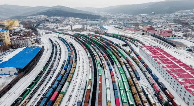 中俄之间<strong></p>
<p>炒币虚拟盘</strong>，还有“疙瘩”没解开？梅德韦杰夫主动提出2个解决方案