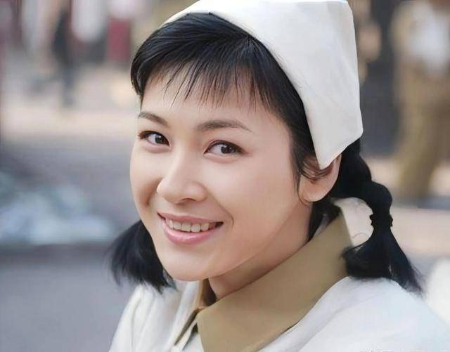 富商周旭辉<strong></p>
<p>到币虚拟币</strong>,44岁娶小12岁女星童蕾,获刑3年后,妻女过得如何?