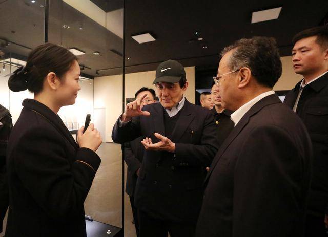 马英九：身为炎黄子孙绝不能数典忘祖<strong></p>
<p>到币虚拟币</strong>，任何“去中国化”行径都不会成功