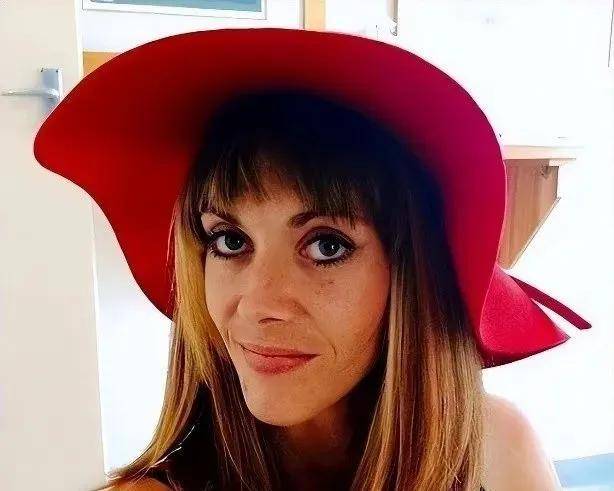 马斯克的“疯狂”父亲<strong></p>
<p>虚拟币获批</strong>,3段婚姻7个孩子,与35岁继女再育新生命