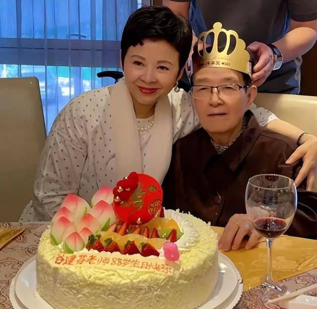 “音乐教母”谷建芬:晚年丧夫丧女<strong></p>
<p>虚拟币付款</strong>,那英孙楠让年迈的她老有所依