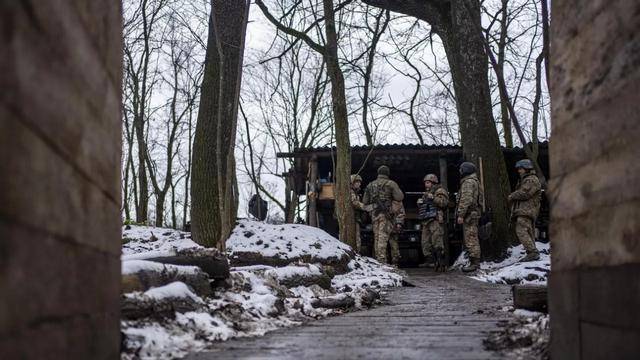 敢逃跑就炸飞<strong></p>
<p>虚拟币付款</strong>？乌军讲述战场惨烈一幕：必经之路上布满地雷