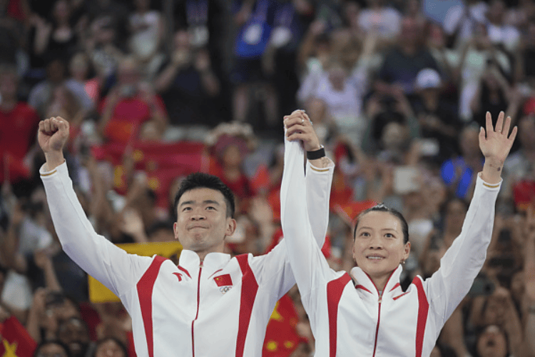 “雅思”组合双双退出<strong></p>
<p>虚拟币付款</strong>！黄雅琼发文：已经向国家队提交退出申请