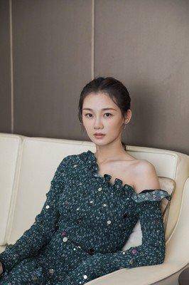 冯小刚直言:她太能装了<strong></p>
<p>虚拟币付款</strong>,永远红不了,就更别提拿奖了