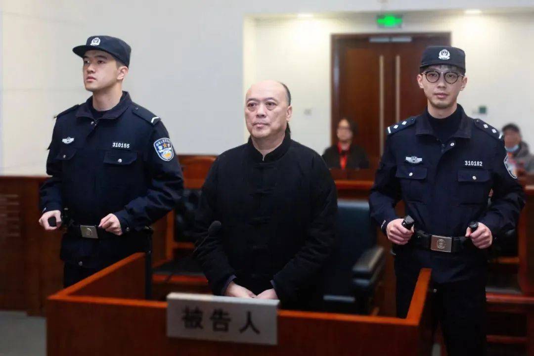 受贿、伪造武警警官证<strong></p>
<p>欧尼虚拟币</strong>,上海公安学院原副院长李锦明获刑十一年半