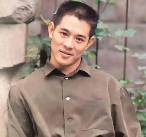 李连杰:后事一切从简<strong></p>
<p>淘币虚拟币</strong>，不用立碑也不用办丧事，树葬海葬都可以