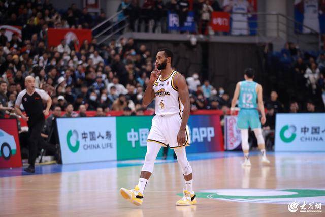 热血沸腾!青岛男篮最后三分钟14-0绝地翻盘<strong></p>
<p>sn虚拟币</strong>,队史首次单赛季双杀辽宁