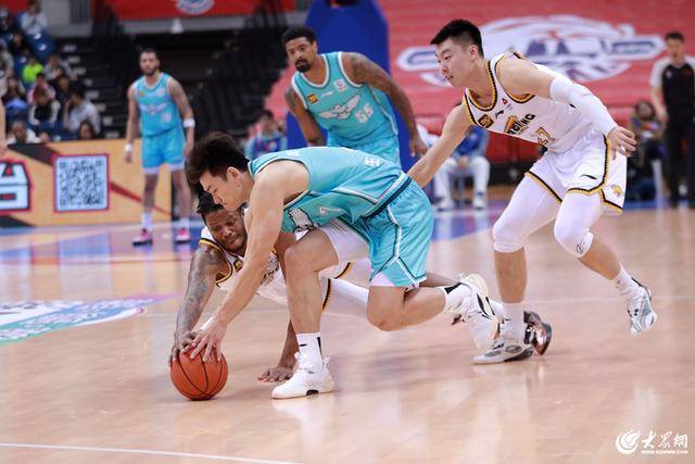 热血沸腾!青岛男篮最后三分钟14-0绝地翻盘<strong></p>
<p>sn虚拟币</strong>,队史首次单赛季双杀辽宁