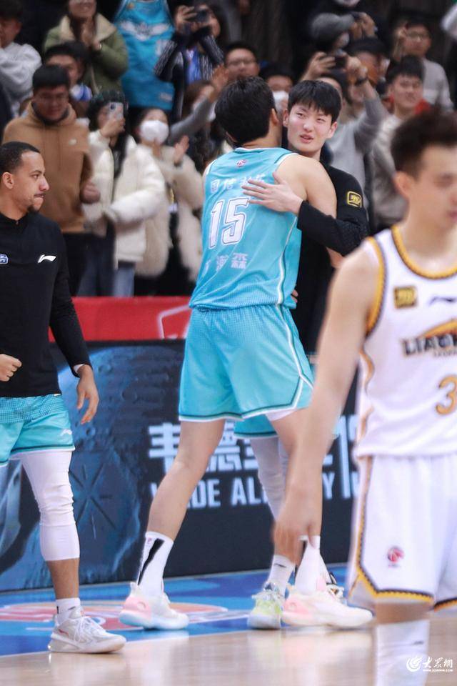 热血沸腾!青岛男篮最后三分钟14-0绝地翻盘<strong></p>
<p>sn虚拟币</strong>,队史首次单赛季双杀辽宁