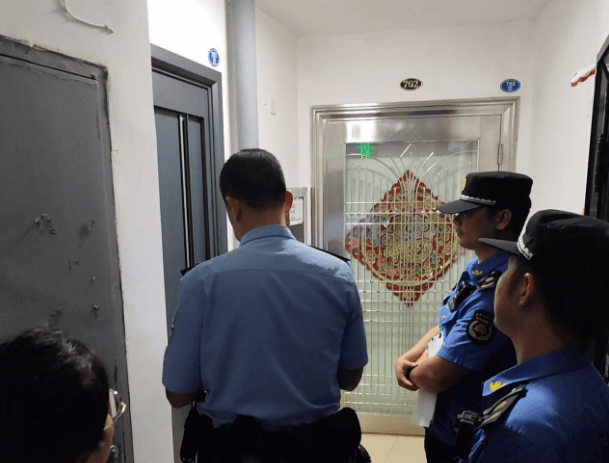 “太恶心了<strong></p>
<p>虚拟币中心</strong>!”楼上邻居将饭厅位置改成厕所……