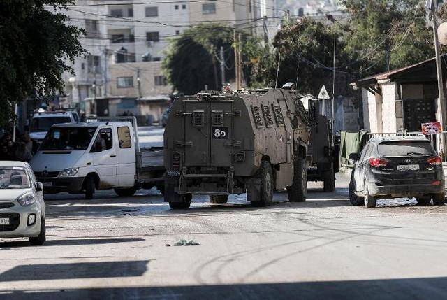 数千名警察身穿制服出现在街头<strong></p>
<p>虚拟币上限</strong>！哈马斯“回来”了？