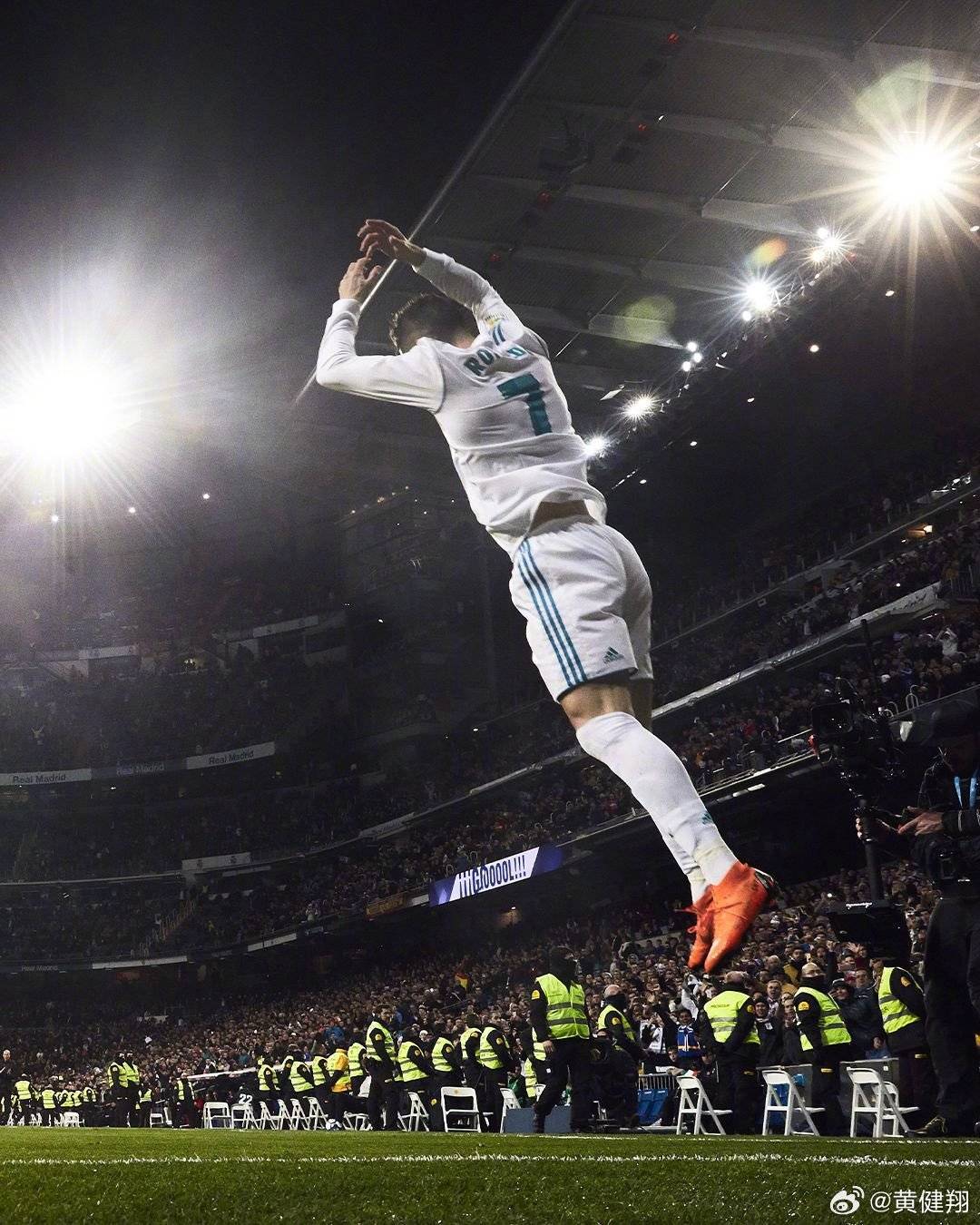 真爱!黄健翔近千字祝福C罗:近乎变态的自我要求<strong></p>
<p>虚拟币私盘</strong>,圣人般的存在