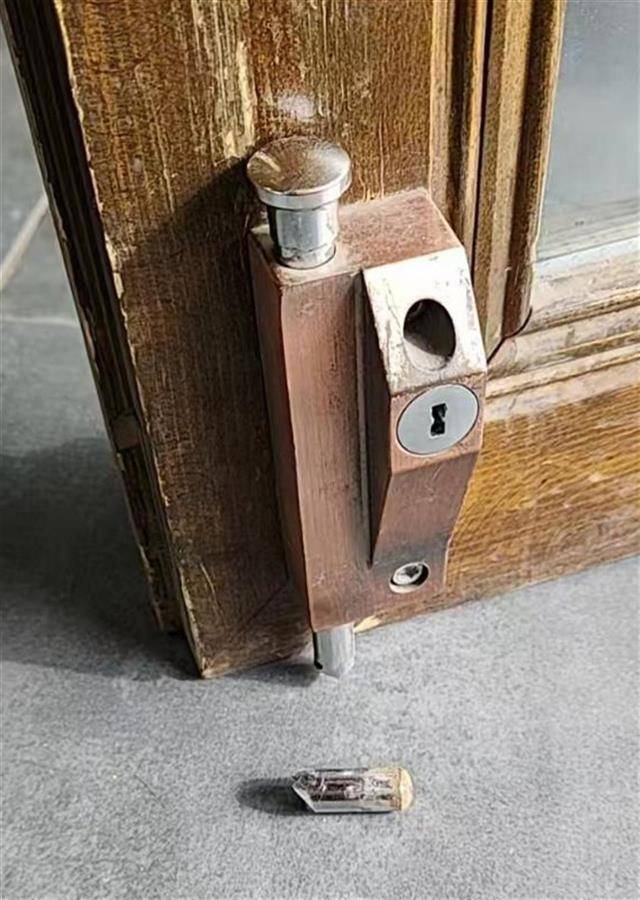 大同官方核查“店铺被撬锁开灯”事件<strong></p>
<p>虚拟币私盘</strong>，律师：撬锁入室涉嫌违法，且滥用行政权力