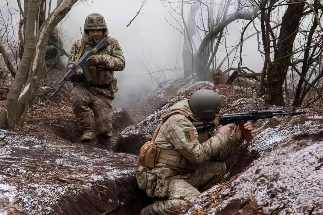 战争漩涡中乌克兰士兵神秘消失<strong></p>
<p>虚拟币私盘</strong>，美俄暗战背后隐秘阴谋引发全球关注