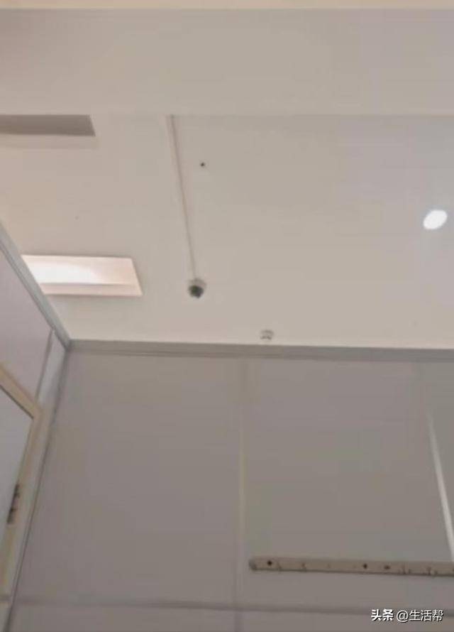 女子称三甲医院放射科更衣室有摄像头<strong></p>
<p>KU虚拟币</strong>,医院:用于拍摄机房门口,考虑安装隔板消除误会