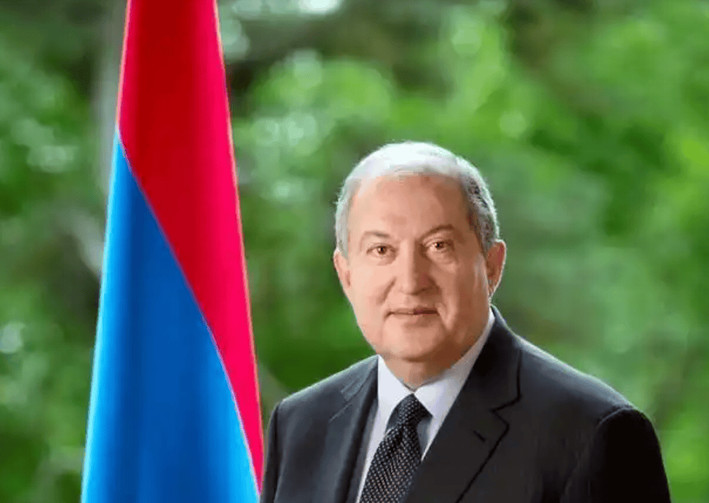 乌克兰传来重大噩耗！泽连斯基一声令下<strong></p>
<p>KU虚拟币</strong>，6万人连夜逃跑，局势生变