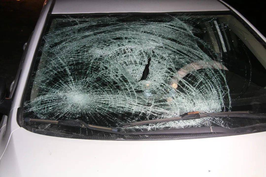 内蒙古：“砰”的一声巨响<strong></p>
<p>手办虚拟币</strong>，轿车撞上了行人！悲剧发生只因司机的一个行为……