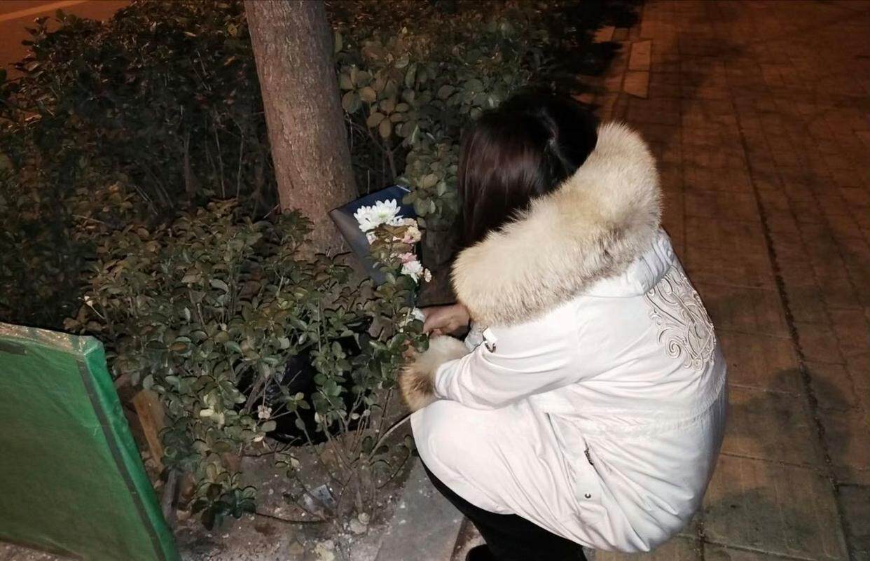 00后医科大女研究生自杀<strong></p>
<p>手办虚拟币</strong>，生前讨论论文数据缺失问题