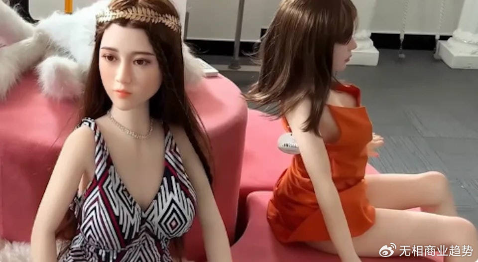 性机器人时代<strong></p>
<p>TN虚拟币</strong>,来了