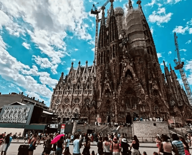 “要独立<strong></p>
<p>虚拟币暴力</strong>,不要统一!”40万人冲上街头示威,罕见一幕引发轩然大波