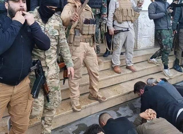 叙利亚反阿萨德活动家活到现在<strong></p>
<p>虚拟币做单</strong>,朱拉尼上台三个月,杀她三个家人