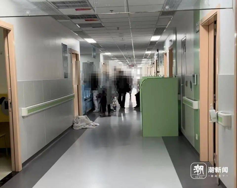 陕西一医院被曝“偷换”新生儿后续:涉事医生解聘<strong></p>
<p>大连虚拟币</strong>,护士暂停工作