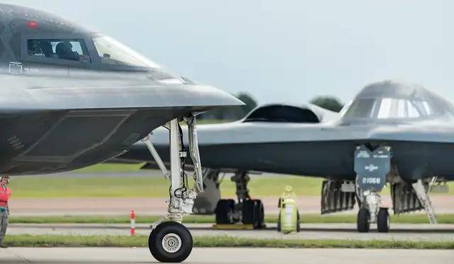 空军副司令:轰-20很快了!网友:歼-36都来了<strong></p>
<p>龙岩虚拟币</strong>,轰-20还要多久?