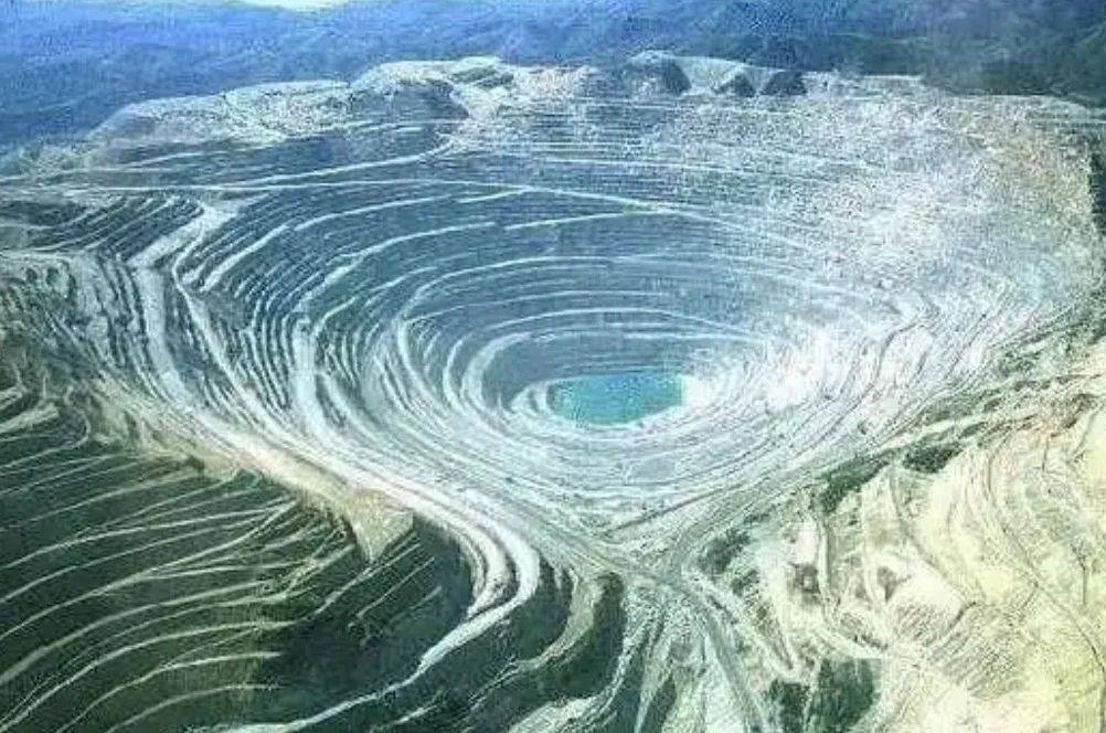 “卖谁都不会卖给中国！”蒙古国将最大铜矿卖给澳洲<strong></p>
<p>龙岩虚拟币</strong>，还提一无理要求