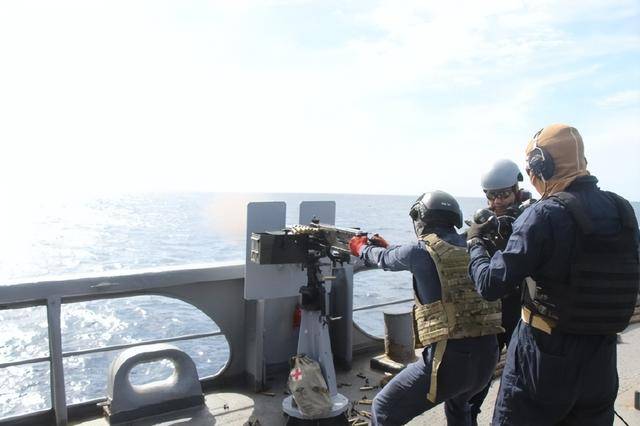 菲军自称3军舰在黄岩岛猛烈开火<strong></p>
<p>龙岩虚拟币</strong>,还没让中国看见?