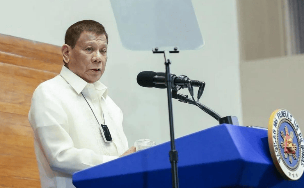 杜特尔特有救了？37万军警声援<strong></p>
<p>太原虚拟币</strong>，菲国抗议者翻倍，女儿独挑大梁能否逆风翻盘？