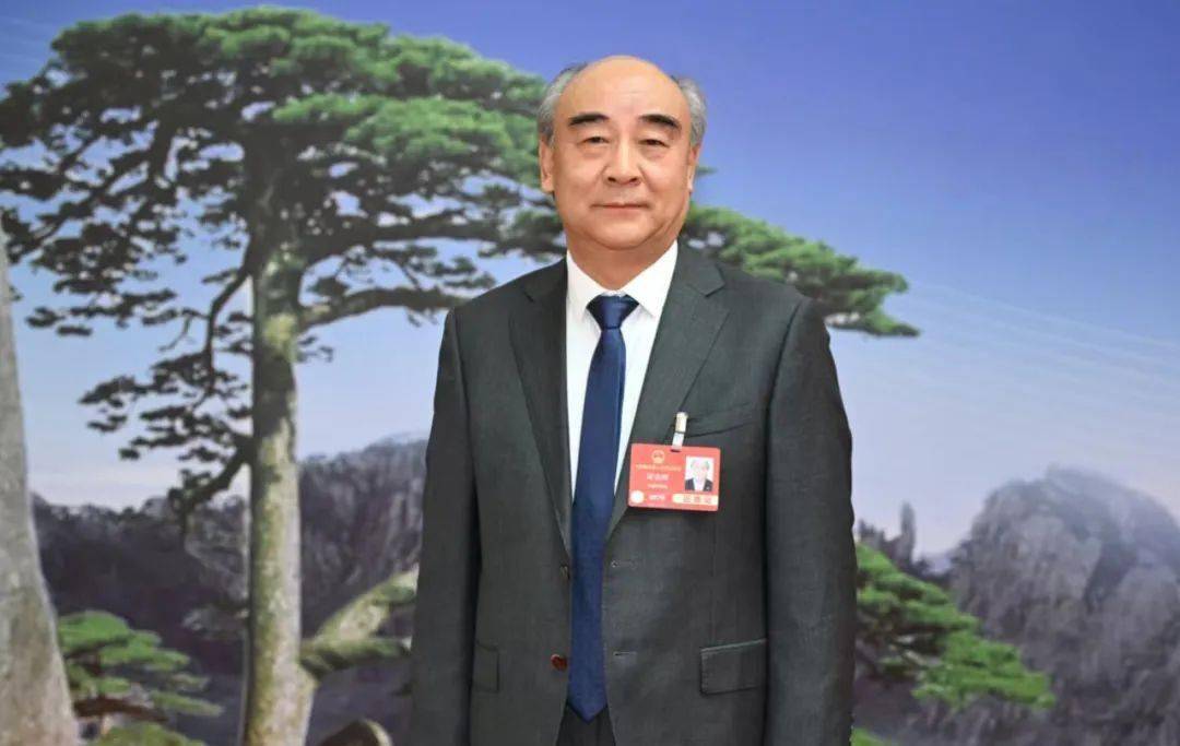 全国人大代表<strong></p>
<p>虚拟币EC</strong>,古井集团党委书记、董事长梁金辉:让法治成为营商环境最鲜明的底色