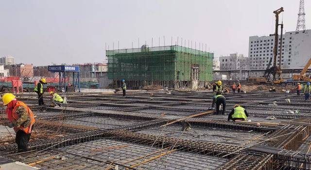 石家庄北站北广场地下车库提前15天实现主体结构封顶