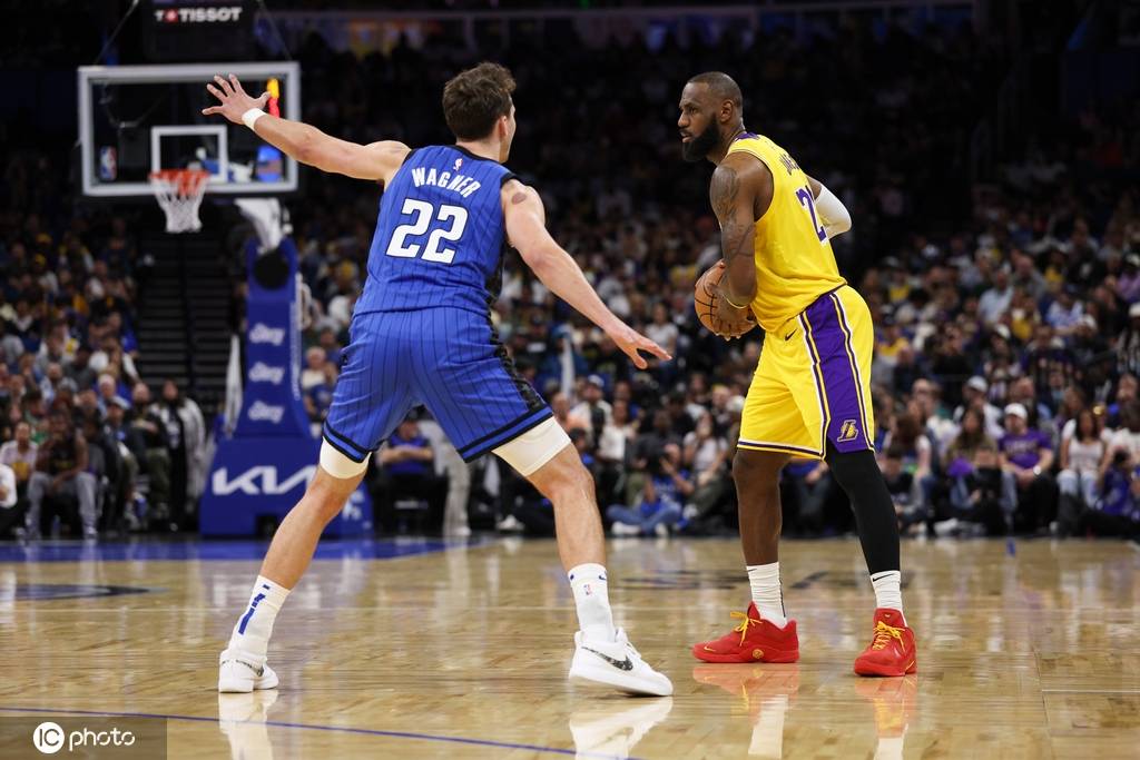 东契奇32+7+7詹姆斯24+8 湖人不敌魔术苦吞三连败