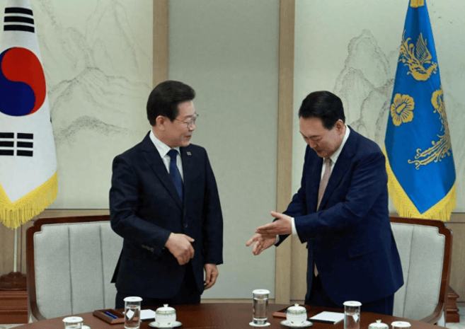 韩国传出爆炸性消息<strong></p>
<p>虚拟币带队</strong>,尹锡悦提前下台,已经成为定局?情况不简单