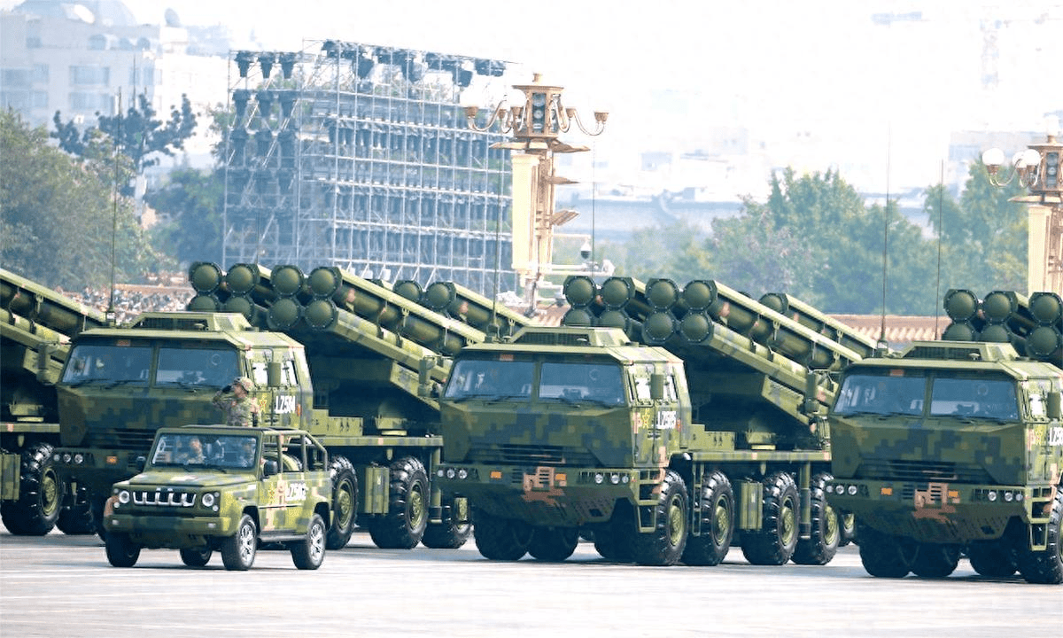 解放军的新利器<strong></p>
<p>虚拟币带队</strong>，与东风导弹配合，岛上装备都是“活靶子”