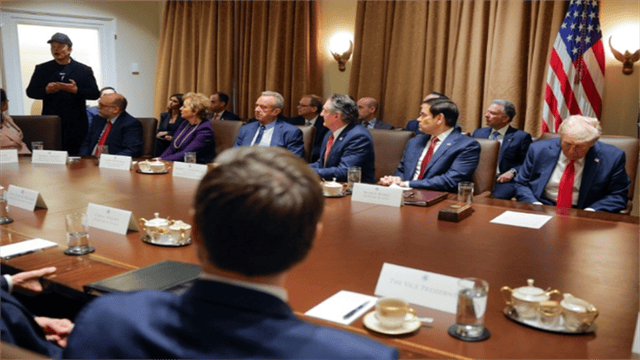 不堪死亡威胁？马斯克闪电卸任，特朗普苦苦挽留