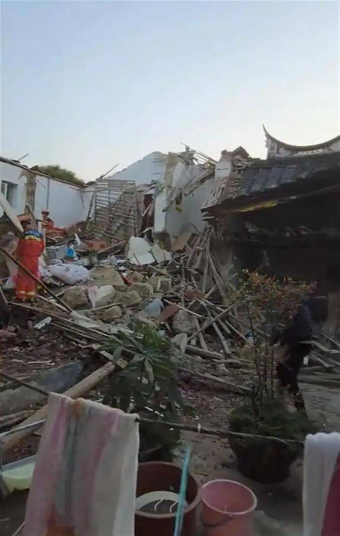 福建一民宅倒塌7人被埋<strong></p>
<p>鹤壁虚拟币</strong>,亲历者:房龄已超60年