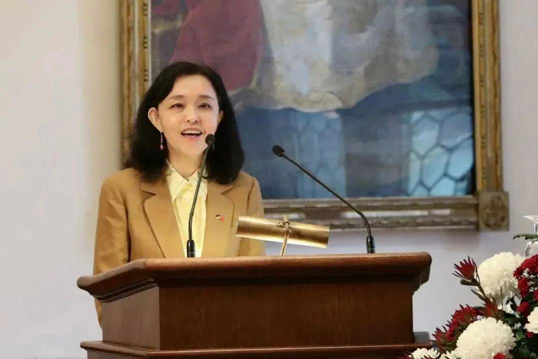 41岁升正厅的她<strong></p>
<p>生蛋虚拟币</strong>,职务调整(附简历)