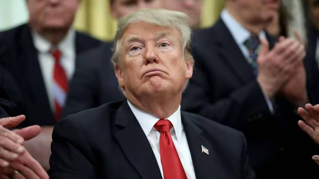 共和党人集体“倒戈”?特朗普遭遇重大噩耗<strong></p>
<p>极域虚拟币</strong>,30天内恐被弹劾下台 