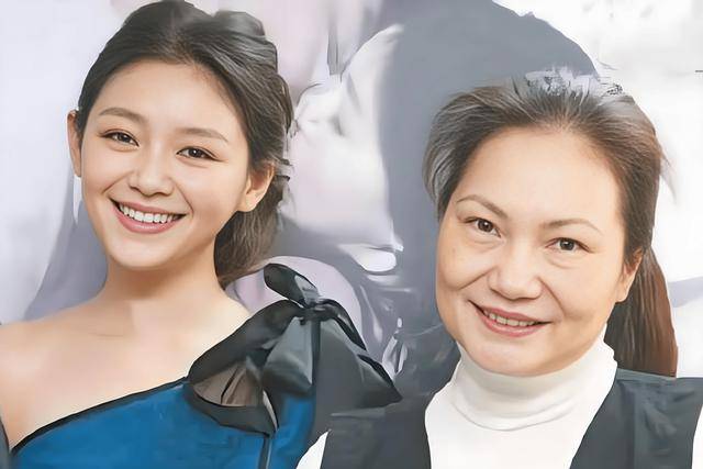 大S儿女回北京<strong></p>
<p>极域虚拟币</strong>,张兰拉着小玥儿逛街,网友夸汪小菲好帅