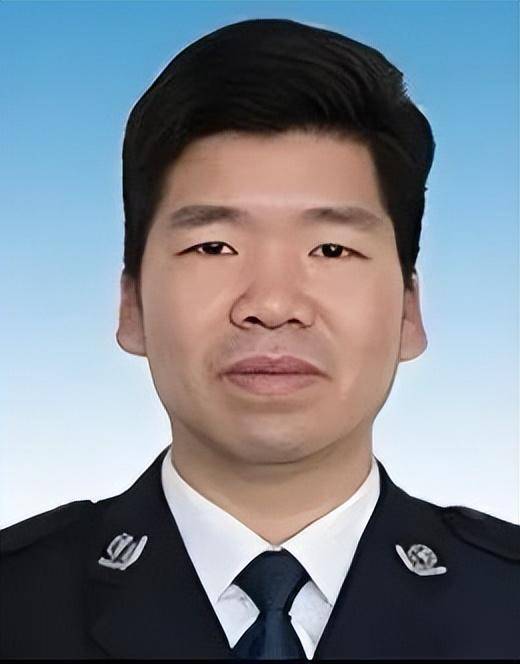 福建4位干部履新<strong></p>
<p>悟空虚拟币</strong>，2位升副厅