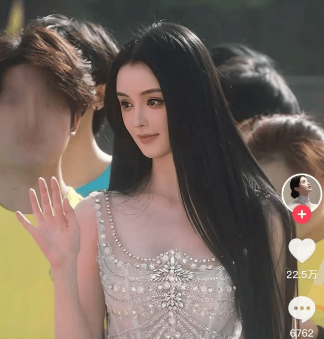 新娘因长相太美被质疑AI换脸<strong></p>
<p>牛玩虚拟币</strong>，拍摄者：她们一家都很美