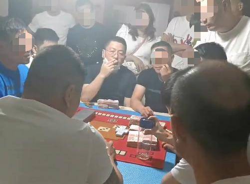 中铁四局原副总工程师赌博被偷拍，四人涉敲诈勒索获刑