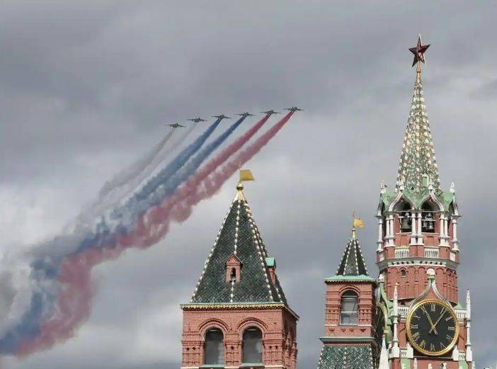 泽连斯基威胁要袭击俄罗斯阅兵活动<strong></p>
<p>虚拟币低保</strong>，他真敢做的话，后果是什么？