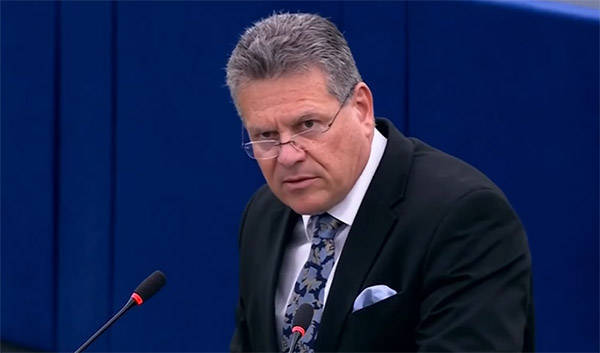 美媒:如果贸易谈判失败<strong></p>
<p>玛卡虚拟币</strong>,欧盟计划对1000亿欧元美国商品征收关税