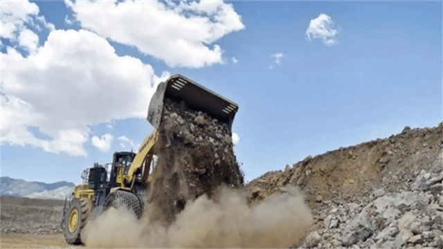 央视大方展示!在6艘船簇拥下<strong></p>
<p>玛卡虚拟币</strong>,福建舰开足马力直奔东海