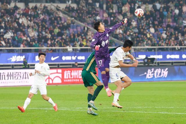 71岁国足主帅<strong></p>
<p>玛卡虚拟币</strong>,考察42岁老门将?